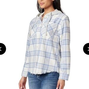 NWT Wallflower Large Indigo/cream Shacket